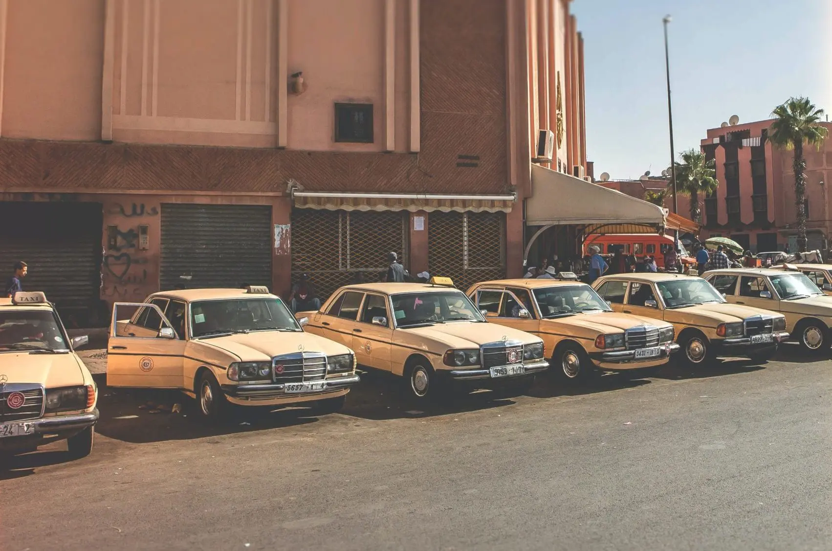 Tips for Saving Money on Taxi Services